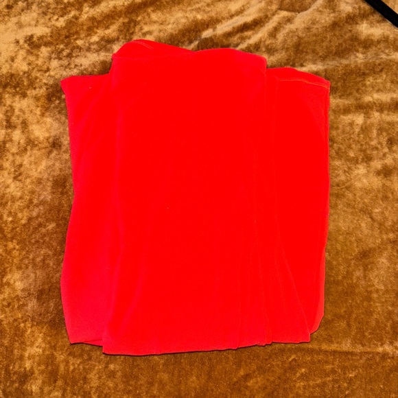 SKIMS Fits Everybody Tube Dress in Poppy - Picture 4 of 8